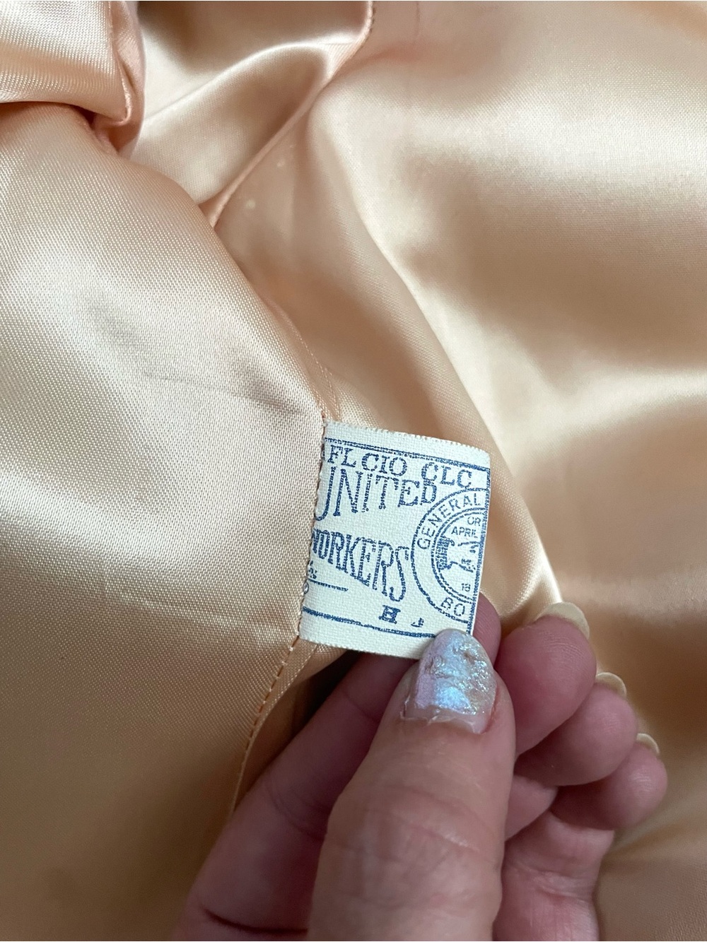 Vintage 60s Faux Fur Shawl Collar Coat Cream Waist Tie Satin Lining - Picture 14 of 15